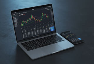 Historique des transactions et suivi de l'activité du compte